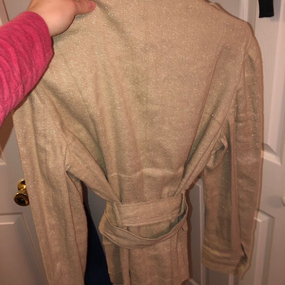 Coat - Picture 3 of 4